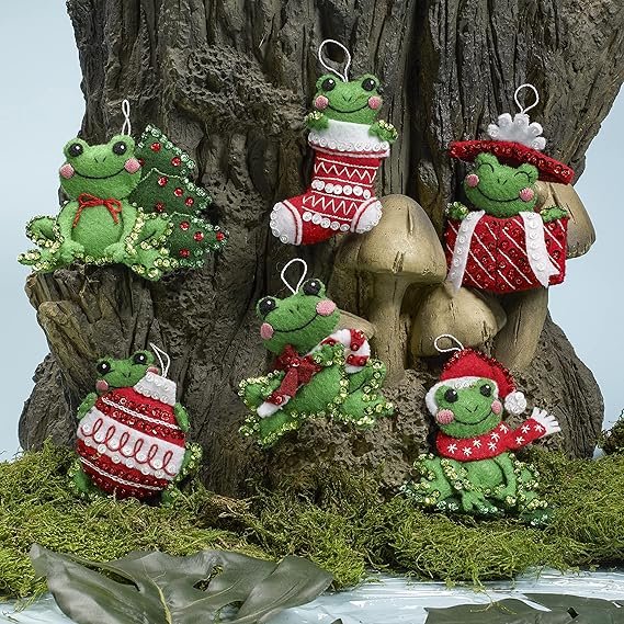 Bucilla Ornament Making Kit, Hoppy Holidays 89468E