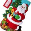 Bucilla Toy Train Santa | Kit de media navideña de fieltro | 89485E