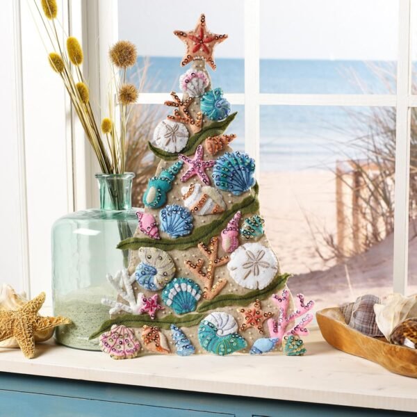 Bucilla Coastal Christmas | Felt Applique Wall Hanging Kit | 89500E