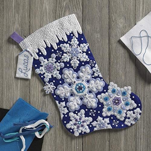 Bucilla Sparkle Snowflakes | Kit de media navideña de fieltro | 86709