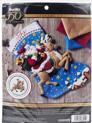 Bucilla Reindeer Santa | Kit de media navideña de fieltro | 86816