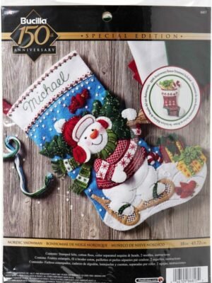 Bucilla Nordic Snowman | Kit de media navideña de fieltro | 86817