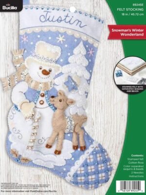 Bucilla Snowman's Winter Wonderland | Kit de media navideña de fieltro | 89245E