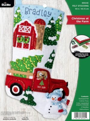 Bucilla Christmas at the Farm | Kit de media navideña de fieltro | 89534E