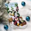 Bucilla Penguins at Play | Kit de media navideña de fieltro | 89481E