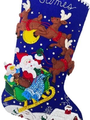 Bucilla Sleigh Ride with Santa | Kit de media navideña de fieltro | 89536E