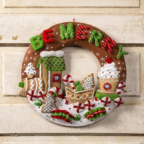 Bucilla Gingerbread Express | Kit de corona navideña de fieltro | 89677E