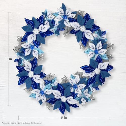 Bucilla Winter Blue Poinsettia | Kit de corona navideña de fieltro | 89756E