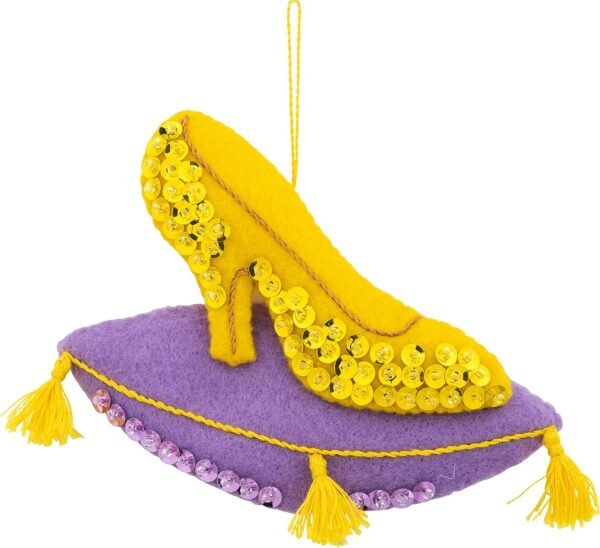 bucilla-glass-slipper-felt-applique-ornament-kit-set-of-6-89287e-variant-06 Bucilla Glass Slipper | Felt Applique Ornament Kit | 89287E product image