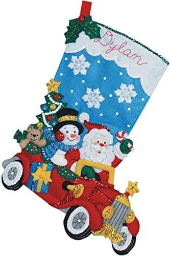 Bucilla Holiday Drive | Kit de media navideña de fieltro | 86451